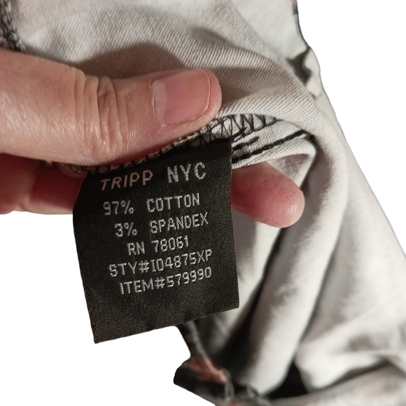 Tripp NYC Y2K Cherry Skirt Ladies Plus Size 22 RARE Grunge Mall Goth EMO PUNK - Picture 4 of 6